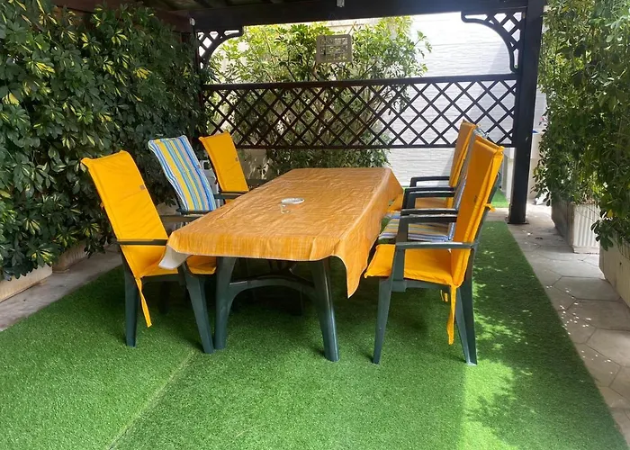 Villa Rita A 200M Dal Mare